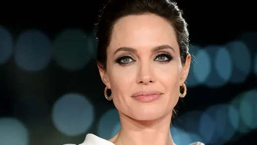Angelina Jolie Face Lift